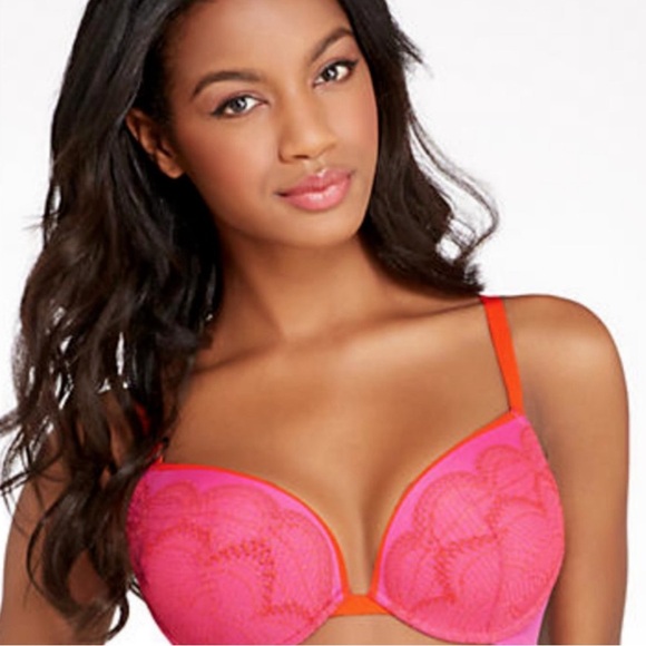 NWT La Perla Studio Pink Camelia Bra and Thong Set Size 36B/Medium - Picture 1 of 16